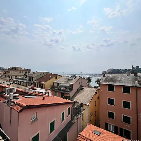 Oro Apartment, Apartament *