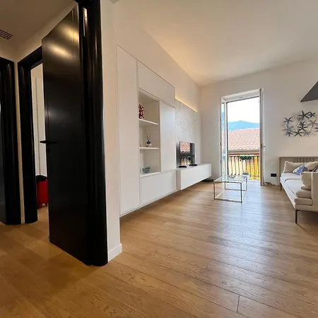 Oro Apartment,