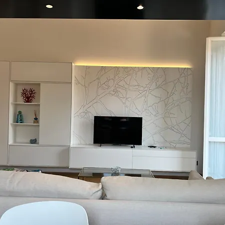 Oro Apartment,