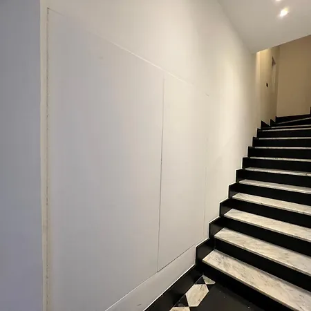 Oro Apartment,
