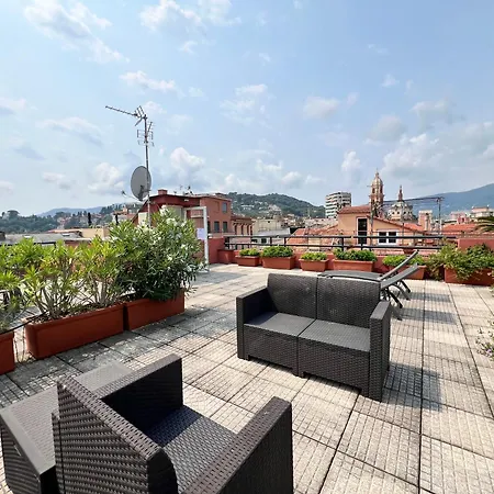 Oro Apartment, Apartman *
